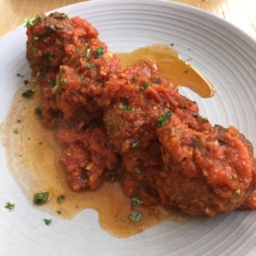 Gluten-free chicken meatballs from Kreation