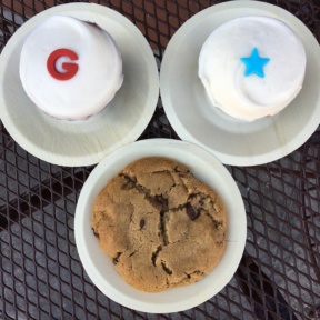 Gluten-free cupcakes and cookie from Sprinkles Cupcakes