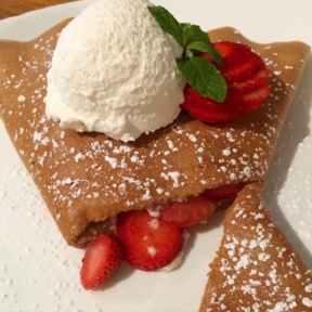 Gluten-free strawberry crepe from Smorgas Chef