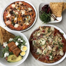 Gluten-free pizza and salads from 800 Degrees Pizza