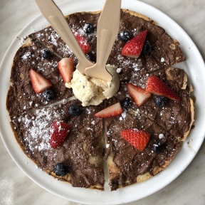 Gluten-free Nutella pizza from 800 Degrees Pizza