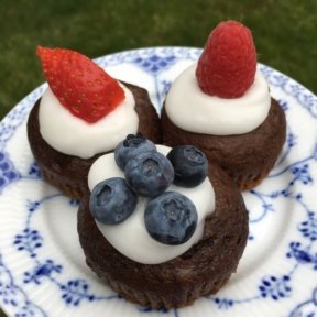 Gluten-free Paleo Brownie Cups