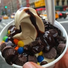 Gluten-free frozen yogurt with peanut butter cups from Pinkberry