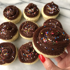 Gluten-free Yellow Cupcakes with Chocolate Buttercream Frosting