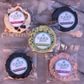 Gluten-free frosted rice cakes from Cake Bams