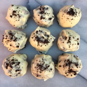 Gluten-free Chocolate Vanilla Creme Cookie Truffles