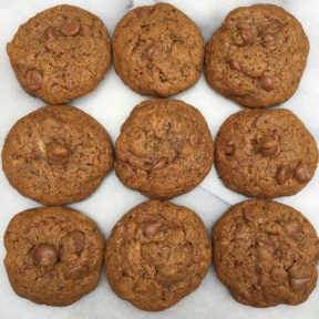 Gluten-free Flourless Chocolate Chip Cookies