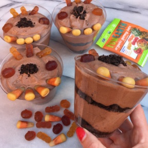 Halloween Dirt Cups using organic candy by YumEarth