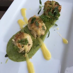 Gluten-free crab cakes from Aroha