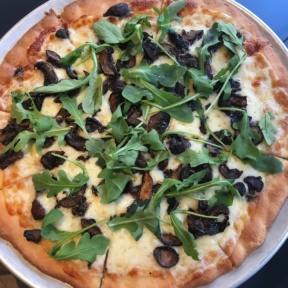 Gluten-free white pizza from Tali