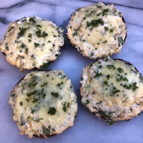 Gluten-free cheesy Spinach Artichoke Bagels