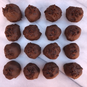 Delicious paleo Brownie Truffles