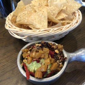 Gluten-free guacamole and chips from http://barbombon.com/