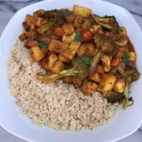 Gluten-free Vegetarian Curry with cauliflower rice