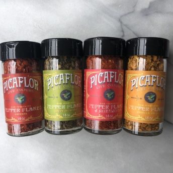 Pepper flakes by Picaflor