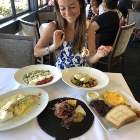 Jackie eating a gluten-free brunch at Cafe del Rey