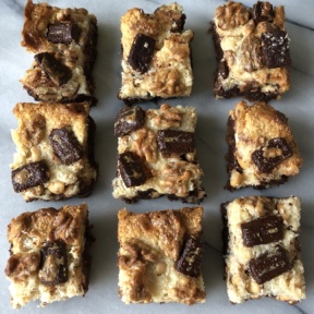 Nine gluten-free Layer Bars