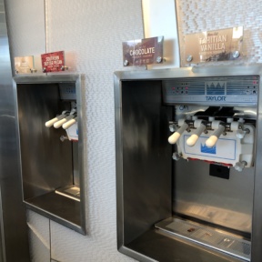 Gluten-free frozen yogurt at Zooies