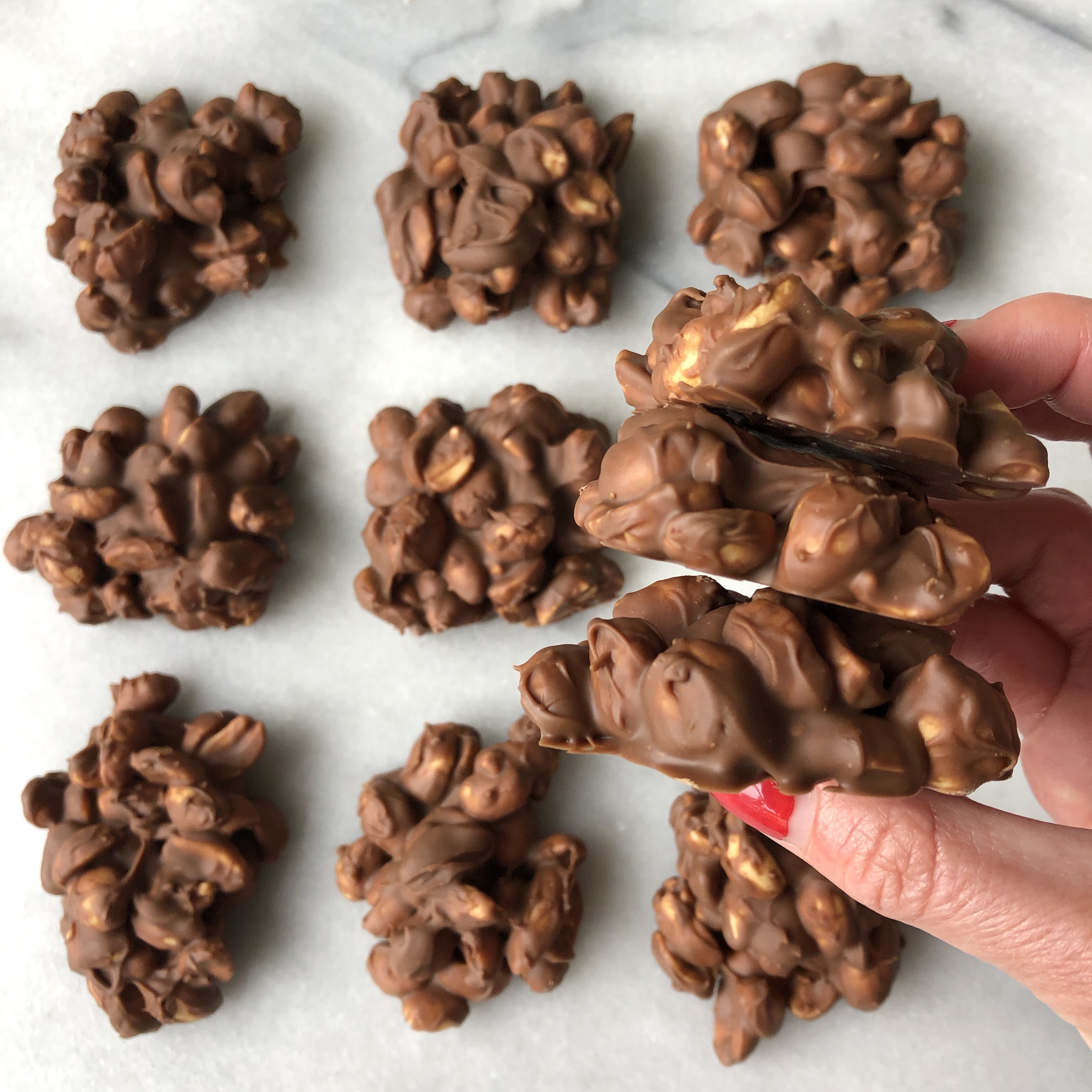 chocolate peanut clusters chocolate peanut clusters