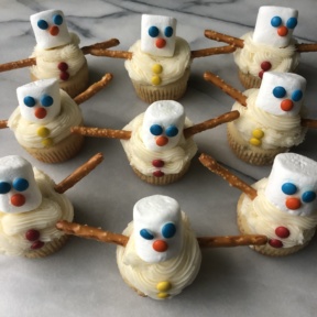 Making gluten-free Snowman Cupcakes