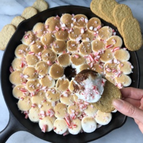 Delicious gluten-free Peppermint S'mores Skillet Dip