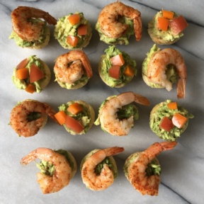 Gluten-free Avocado Shrimp Bites on Brazilian cheese bread