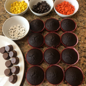 Making gluten-free Turkey Cupcakes for Thanksgiving