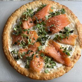 ready to dig into gluten-free smoked salmon brunch pizza