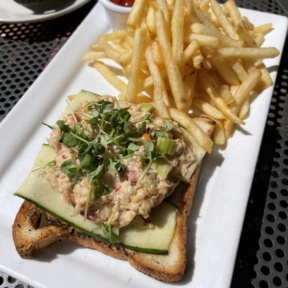 Gluten-free lobster sandwich from D4 Irish Pub & Cafe