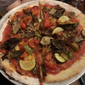 Gluten-free verdura pizza from Quartiere