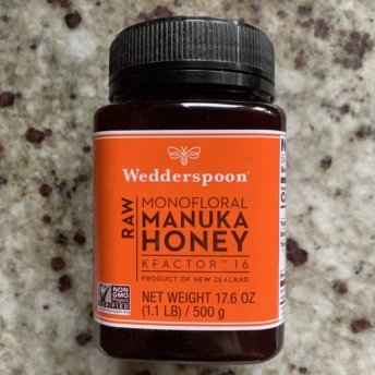 Gluten-free raw manuka honey by Wedderspoon