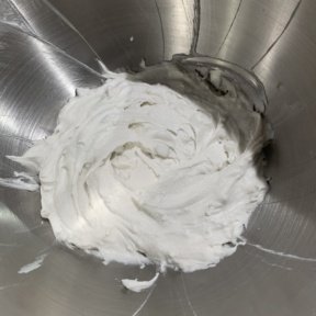 Making sugar-free coconut cream frosting for smash cake