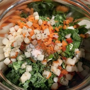 Making gluten-free Spinach & Kale Greek Yogurt Dip