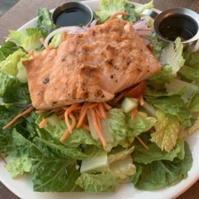 Salmon on salad from Paddlefish