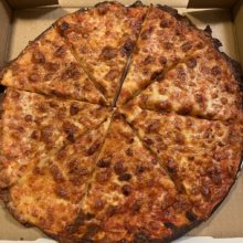 Gluten-free cauliflower pizza from Edgartown Pizza